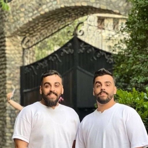 تصویر پروفایل میزبان