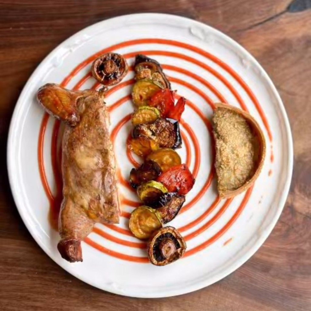 تصویر پروفایل میزبان