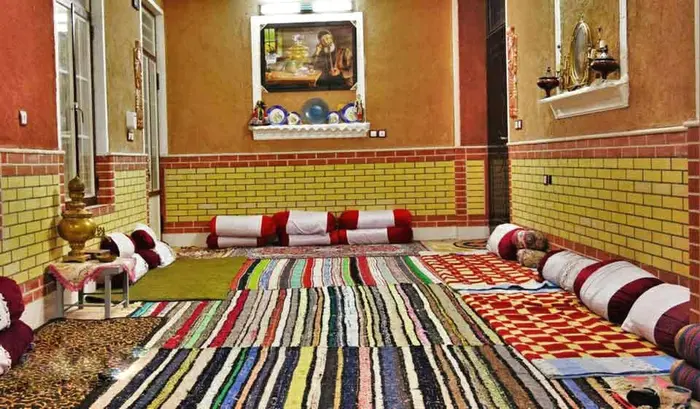 بوم گردی شب های کاغذی - واحد 4