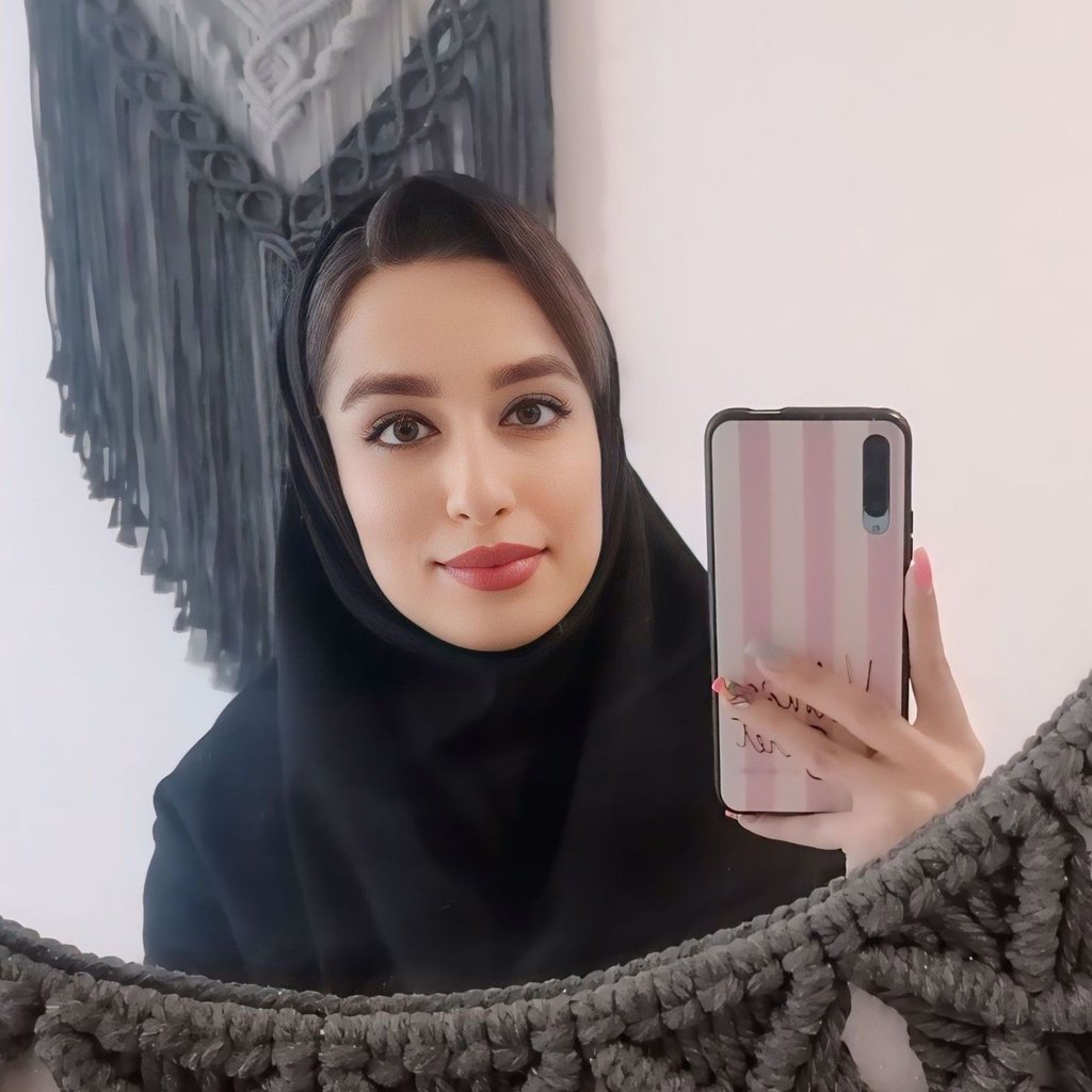 تصویر پروفایل میزبان