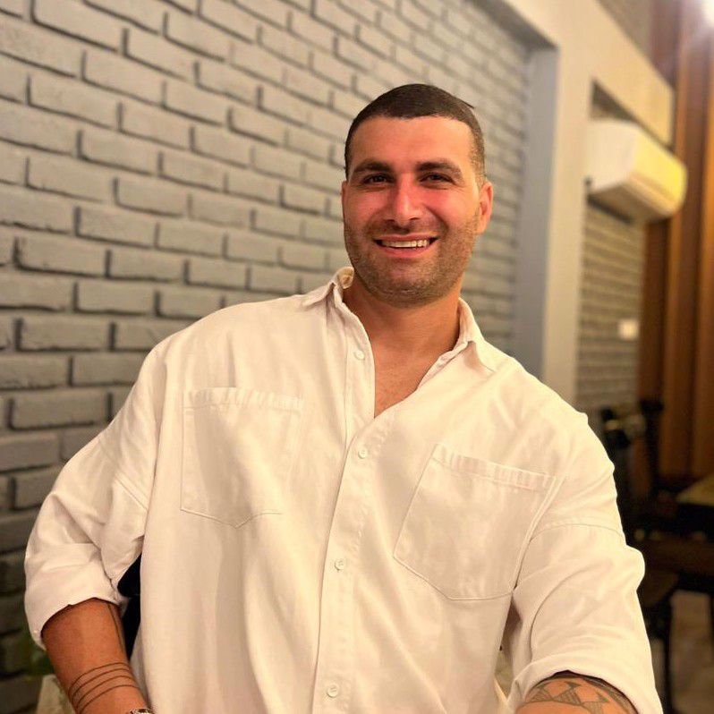 تصویر پروفایل میزبان