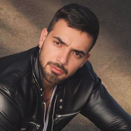 تصویر پروفایل میزبان