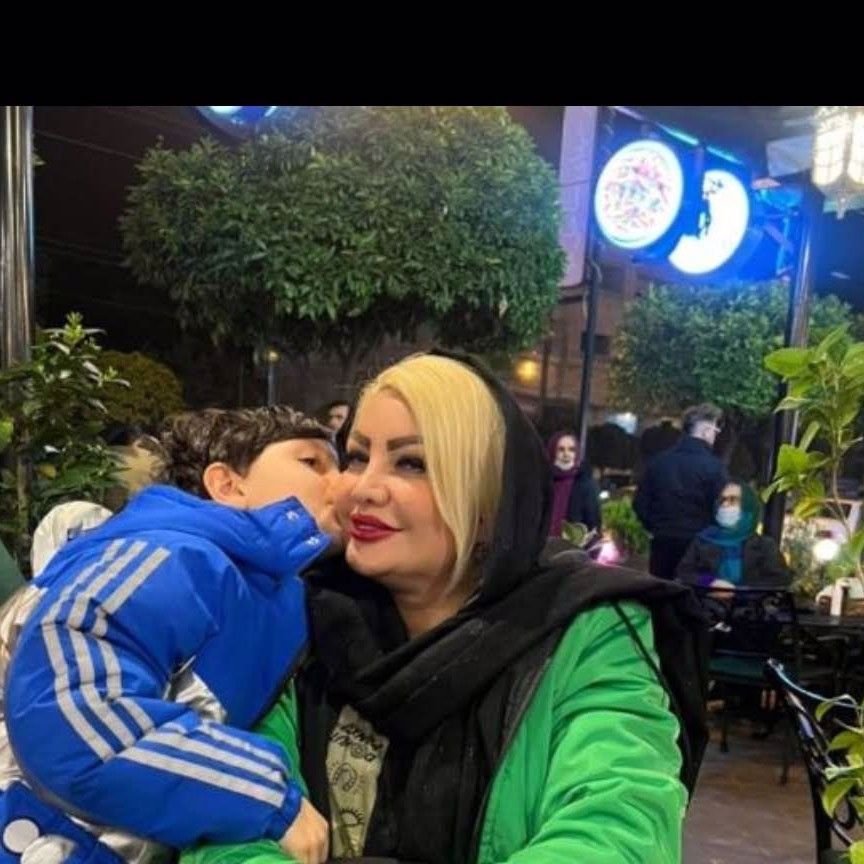 تصویر پروفایل میزبان