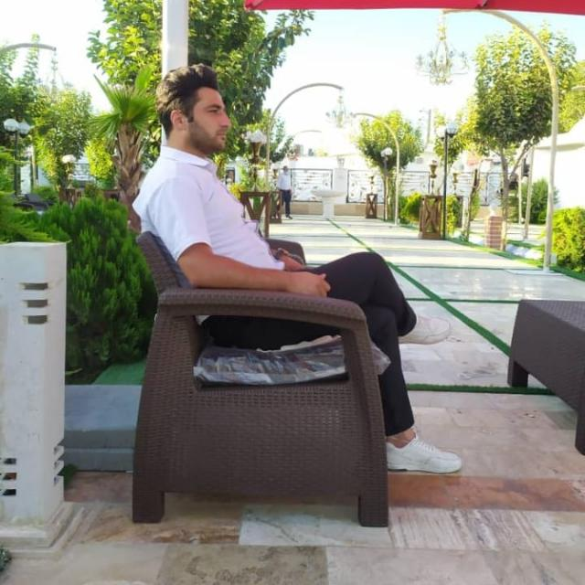تصویر پروفایل میزبان