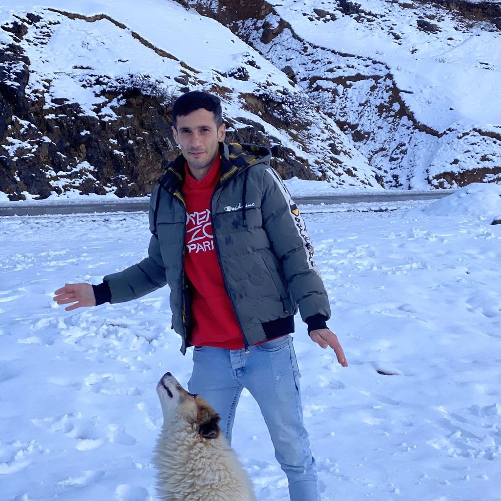 تصویر پروفایل میزبان