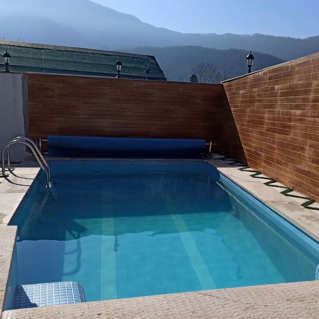 تصویر پروفایل میزبان