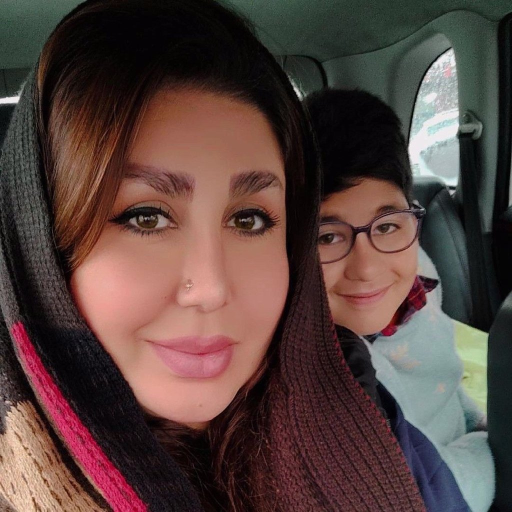 تصویر پروفایل میزبان