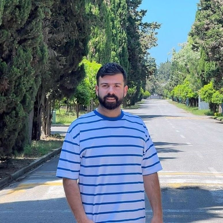 تصویر پروفایل میزبان