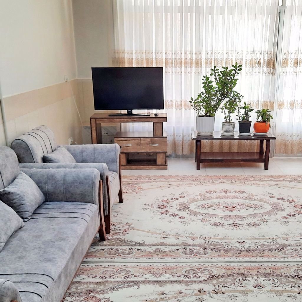 تصویر پروفایل میزبان