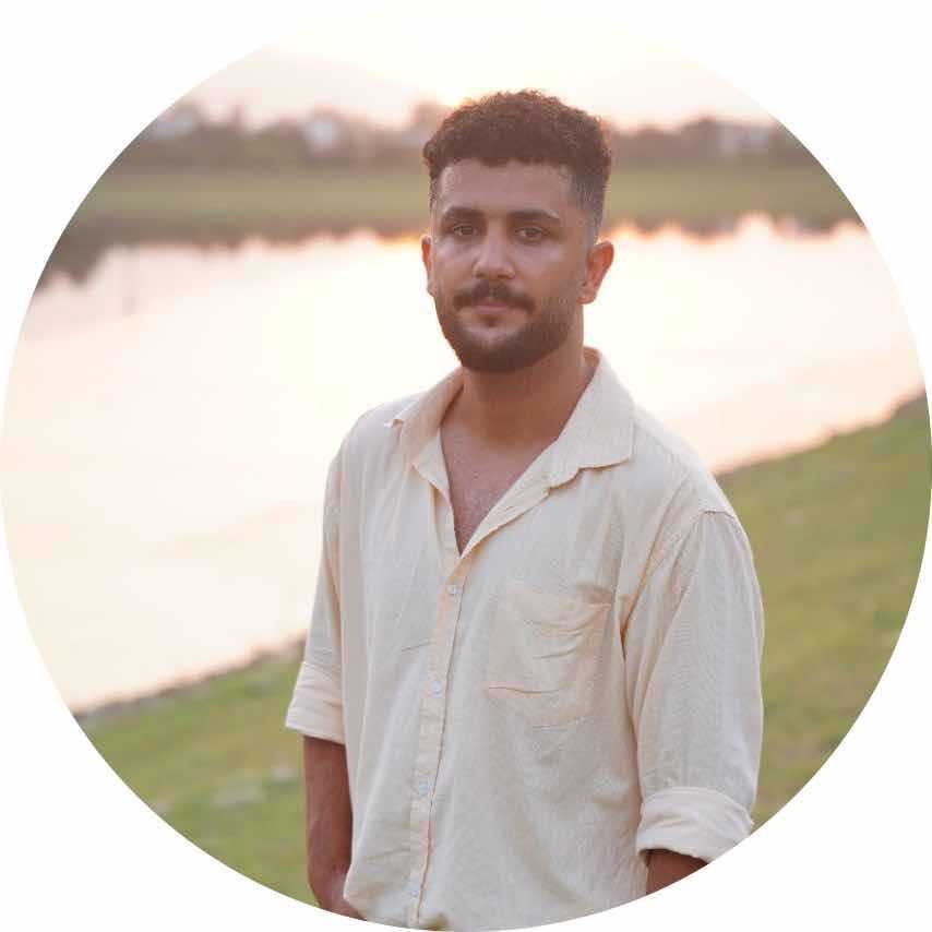 تصویر پروفایل میزبان