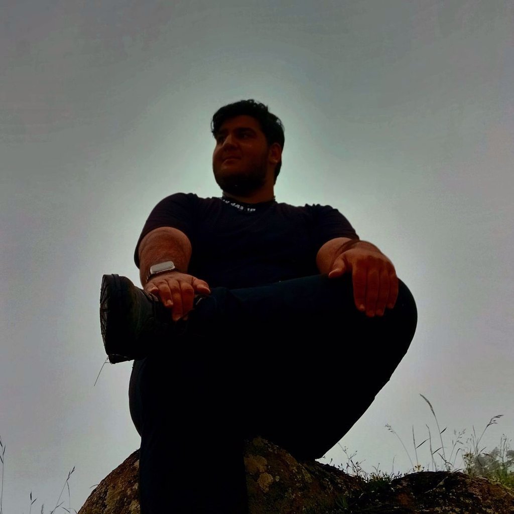 تصویر پروفایل میزبان