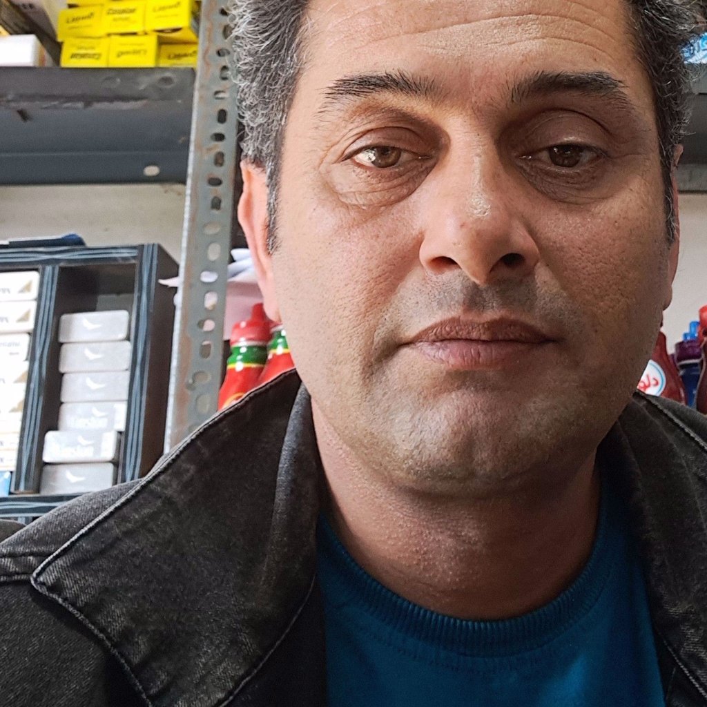 تصویر پروفایل میزبان