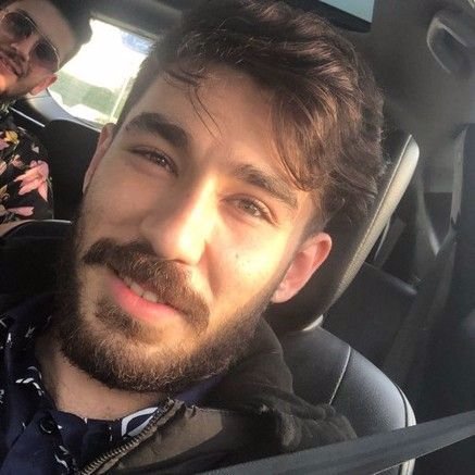 تصویر پروفایل میزبان