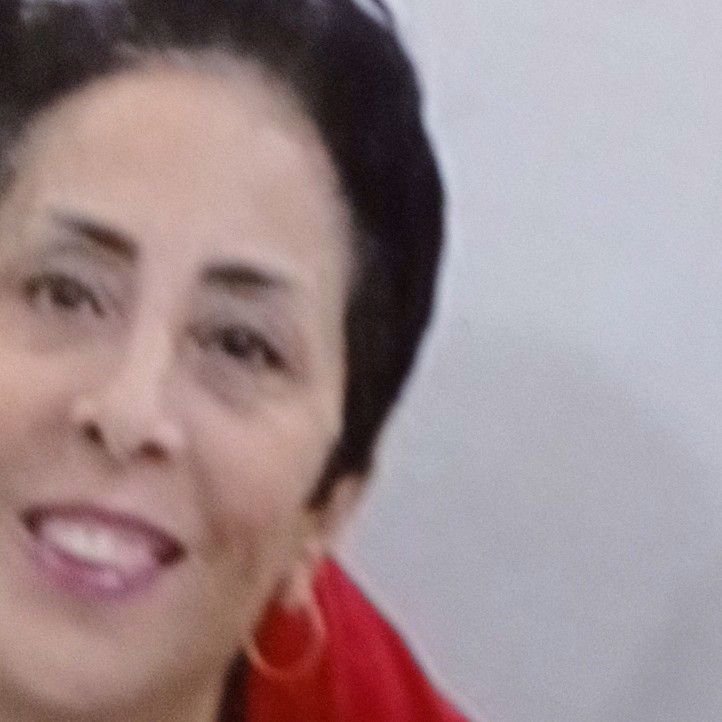 تصویر پروفایل میزبان