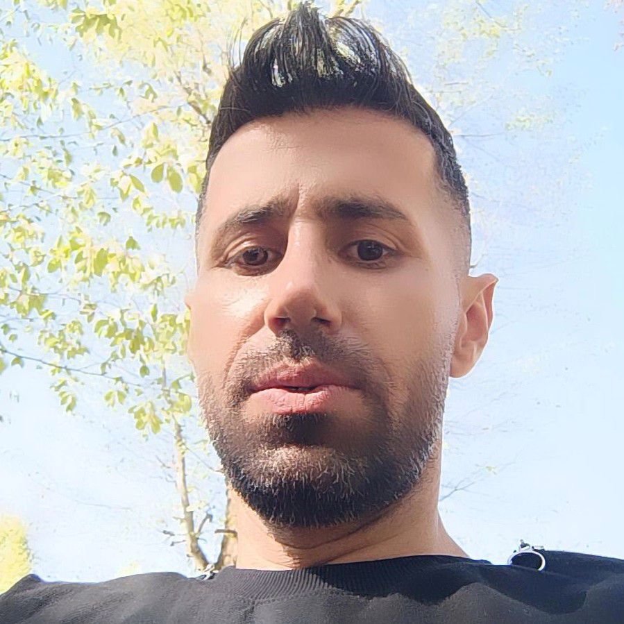 تصویر پروفایل میزبان