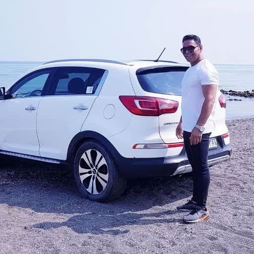 تصویر پروفایل میزبان