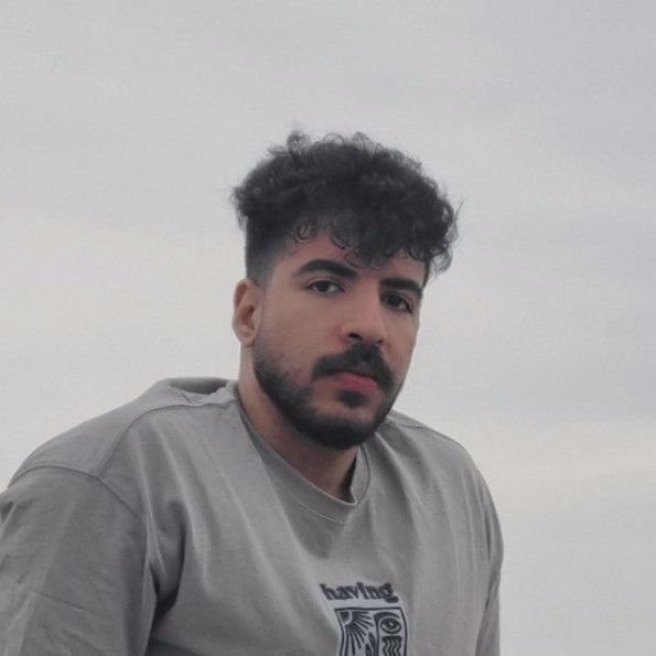 تصویر پروفایل میزبان