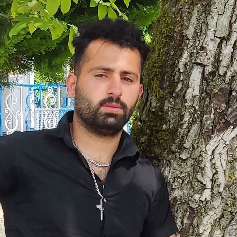 تصویر پروفایل میزبان