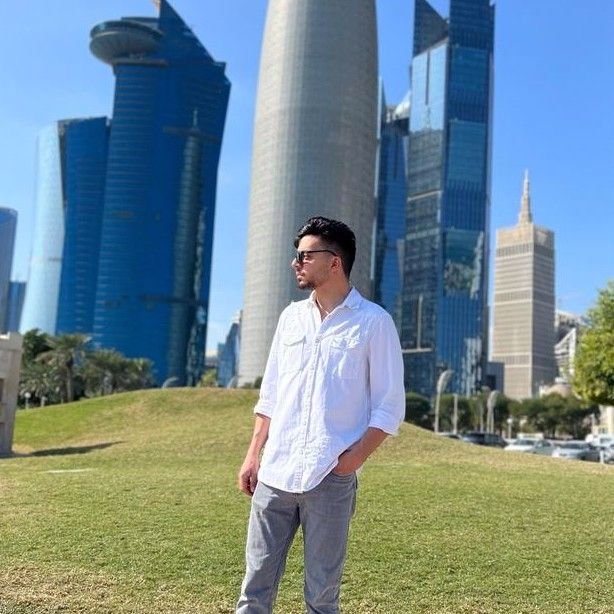 تصویر پروفایل میزبان