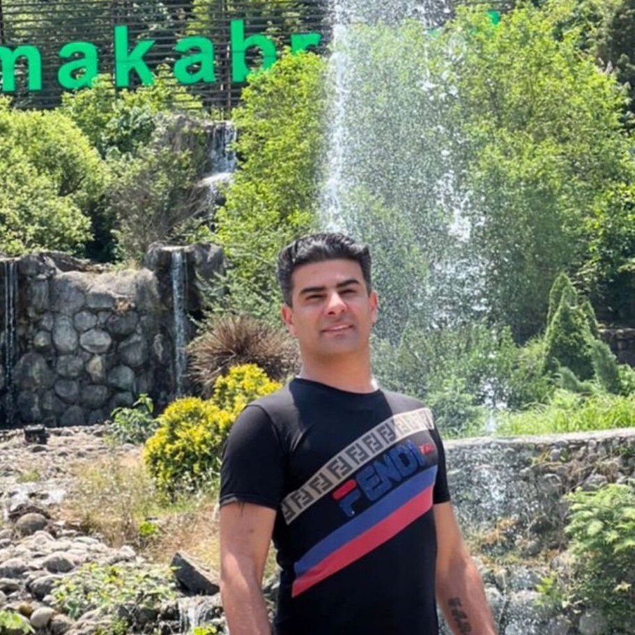 تصویر پروفایل میزبان