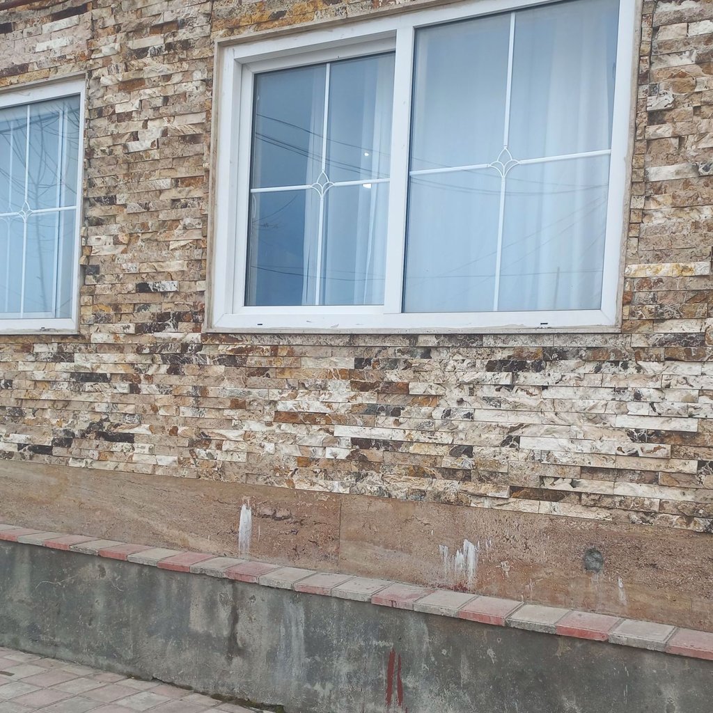 تصویر پروفایل میزبان