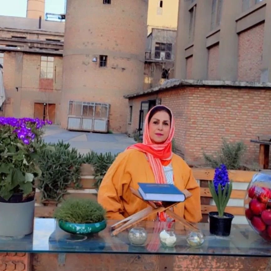 تصویر پروفایل میزبان