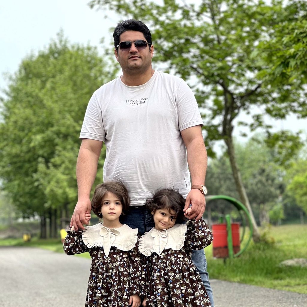 تصویر پروفایل میزبان