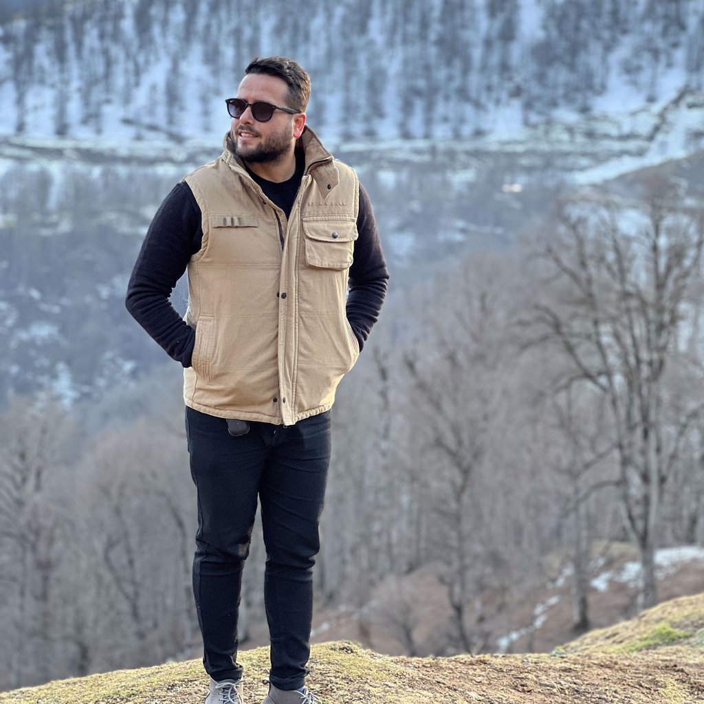 تصویر پروفایل میزبان