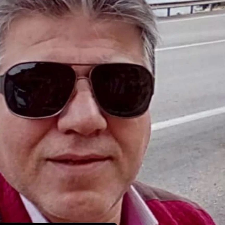 تصویر پروفایل میزبان