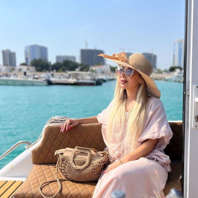 تصویر پروفایل میزبان