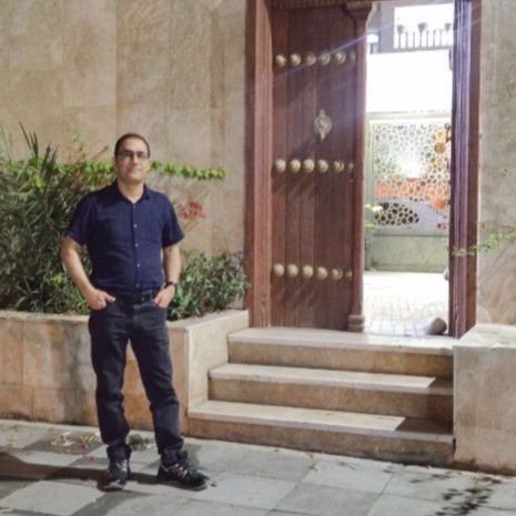 تصویر پروفایل میزبان