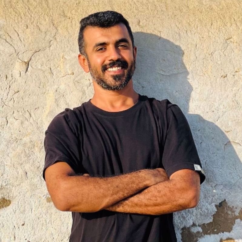 تصویر پروفایل میزبان