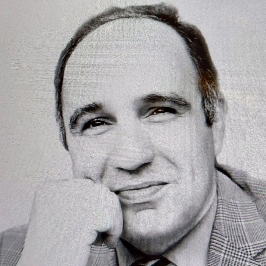 تصویر پروفایل میزبان