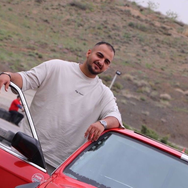 تصویر پروفایل میزبان