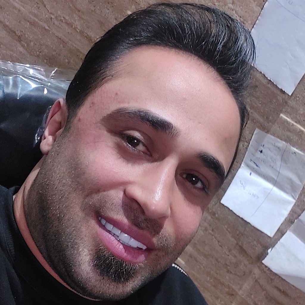 تصویر پروفایل میزبان