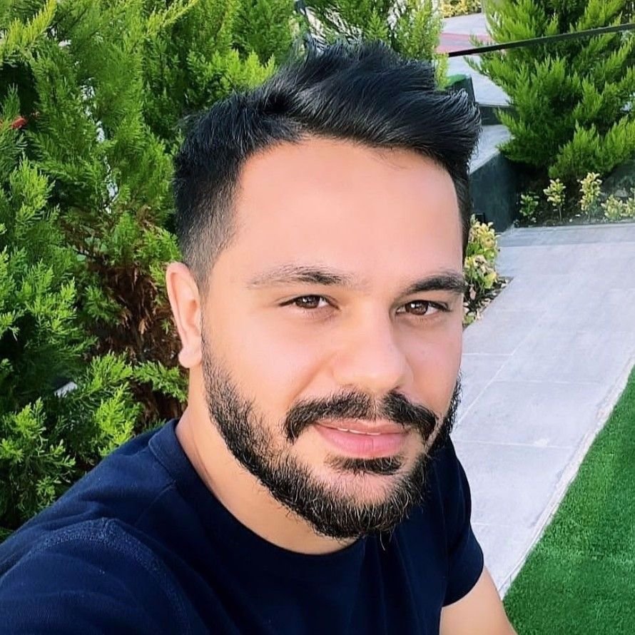 تصویر پروفایل میزبان