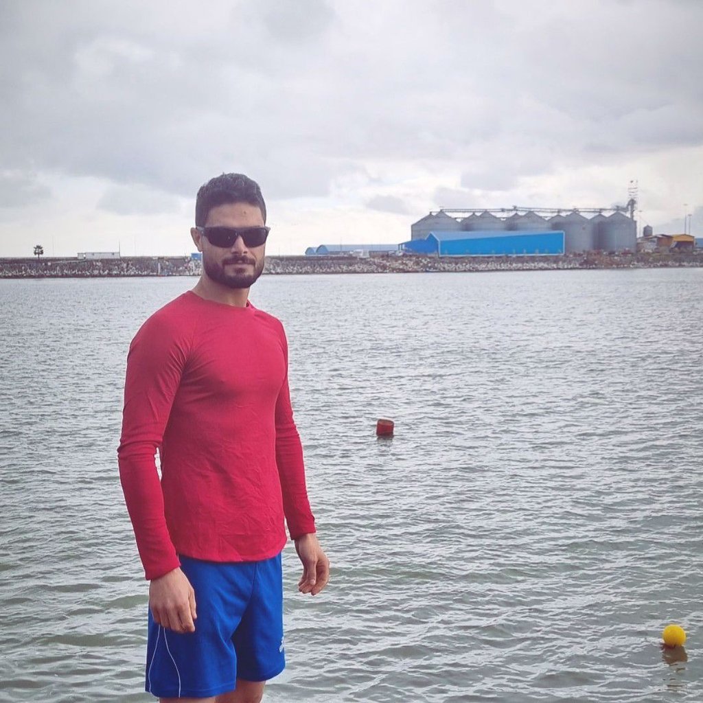 تصویر پروفایل میزبان