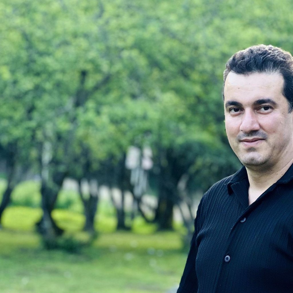 تصویر پروفایل میزبان