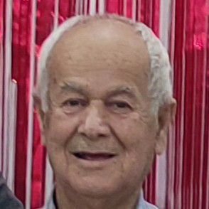 تصویر پروفایل میزبان