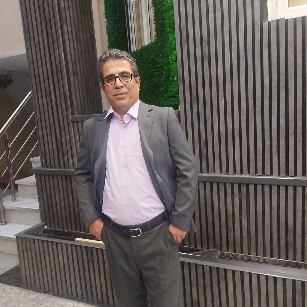 تصویر پروفایل میزبان