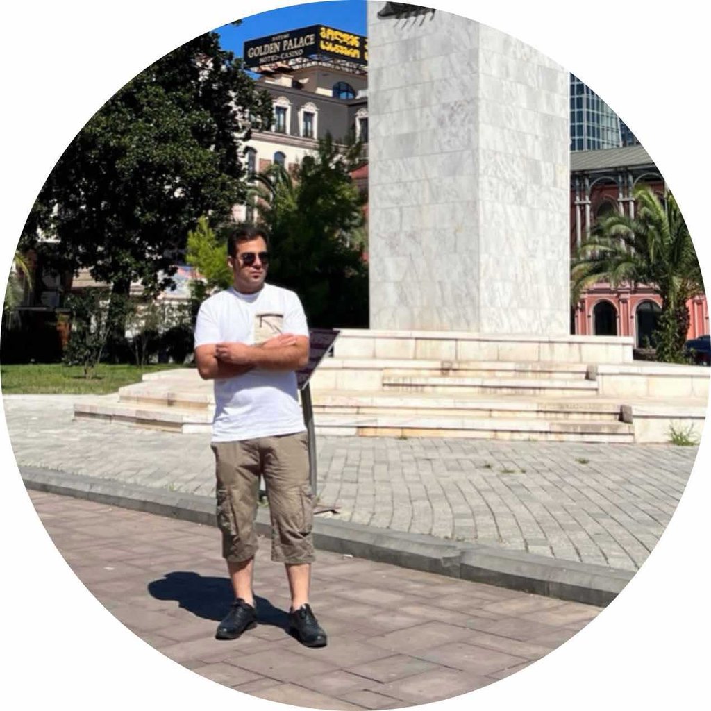 تصویر پروفایل میزبان