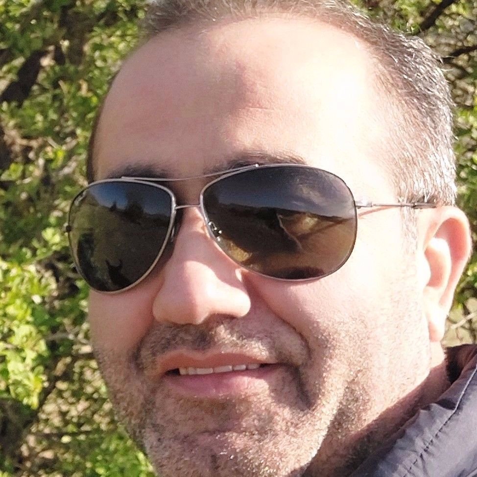 تصویر پروفایل میزبان