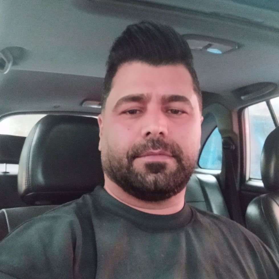 تصویر پروفایل میزبان