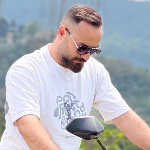 میزبان جاباما - زهرا  عسگری