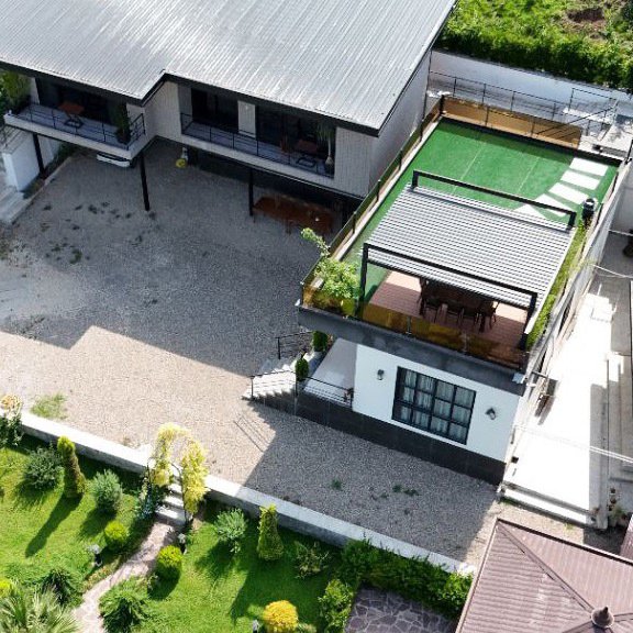 تصویر پروفایل میزبان