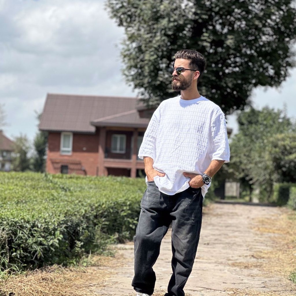 تصویر پروفایل میزبان