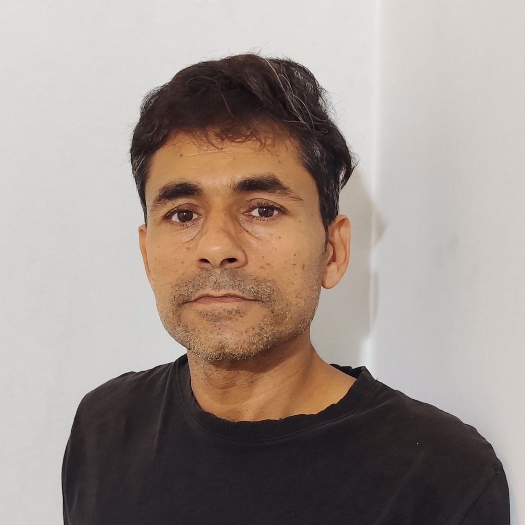 تصویر پروفایل میزبان