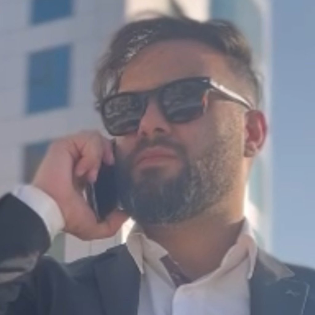 تصویر پروفایل میزبان