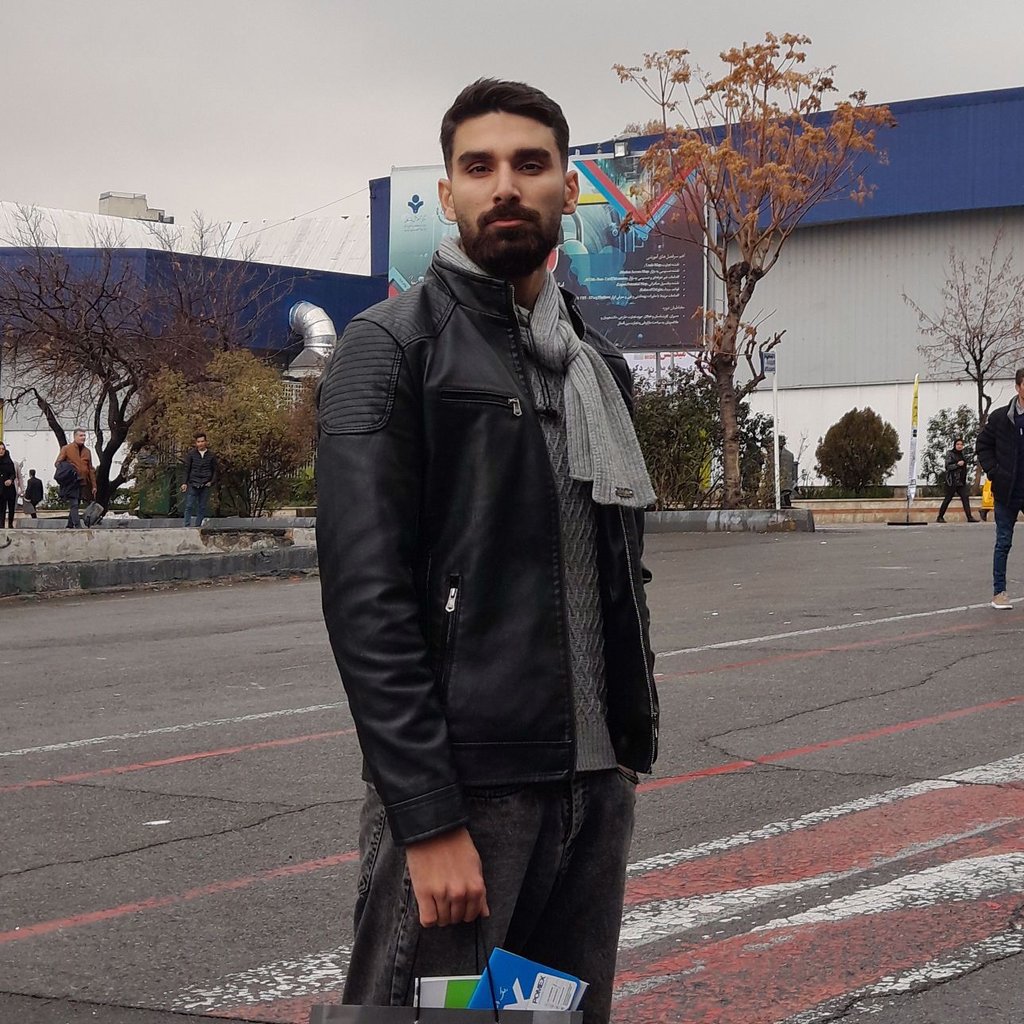 تصویر پروفایل میزبان