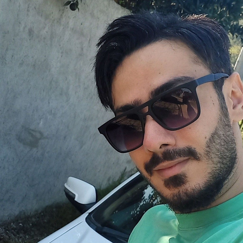 تصویر پروفایل میزبان